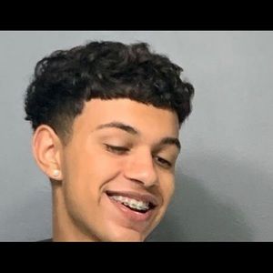 Meet your Posher, Omar